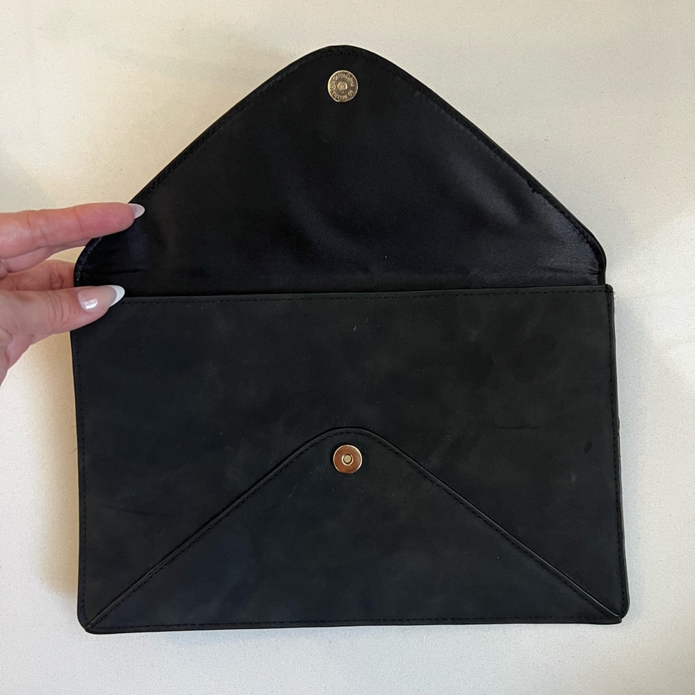 Giorgio Armani Black Clutch Bag - Picture 4 of 7